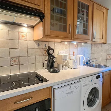 Apartment Argeles-plage: T2 Confortable, Proche Et Commerces - Fr-1-753-28